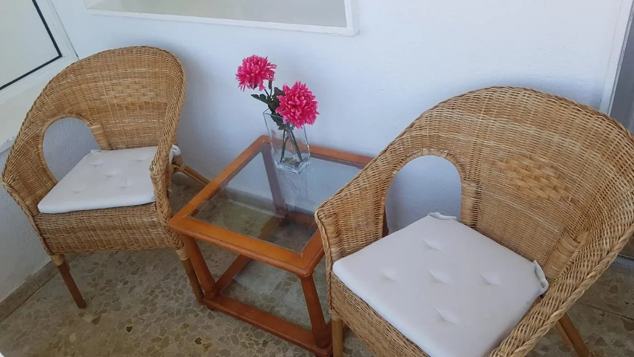 Apartamentos Costa Beach 0*, Torremolinos
